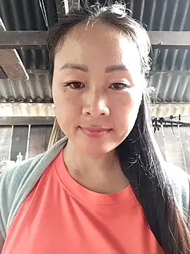 Snapshot of Spring-mky chatting on November 12, 2025, 4:46 am Spring-mky online show from November 12, 2025, 4:46 am