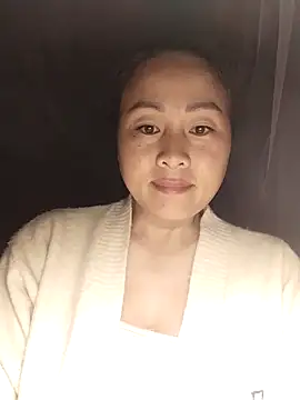 Snapshot of Spring-mky chatting on November 27, 2025, 10:45 pm Spring-mky online show from November 27, 2025, 10:45 pm