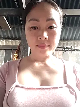 Snapshot of Spring-mky chatting on December 3, 2025, 1:46 am Spring-mky online show from December 3, 2025, 1:46 am