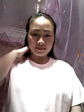 Snapshot of Spring-mky chatting on December 15, 2025, 7:23 am Spring-mky online show from December 15, 2025, 7:23 am