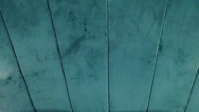 Aaron Eze online show from October 29, 2025, 11:39 pm