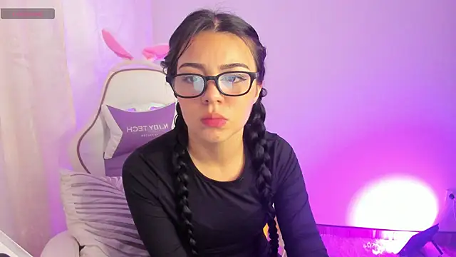 Snapshot of Midori_rosse chatting on October 28, 2025, 10:23 pm Midori rosse online show from October 28, 2025, 10:23 pm