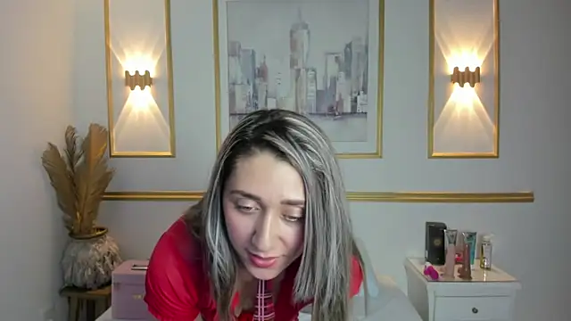 Snapshot of karlyy_ chatting on October 29, 2025, 7:15 pm karlyy online show from October 29, 2025, 7:15 pm