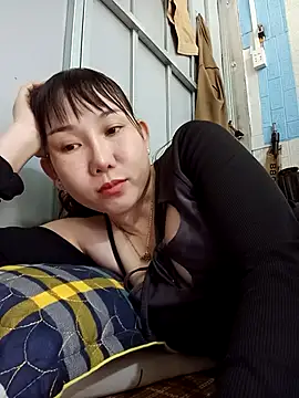 Ana-love2025 online show from November 5, 2025, 1:05 am