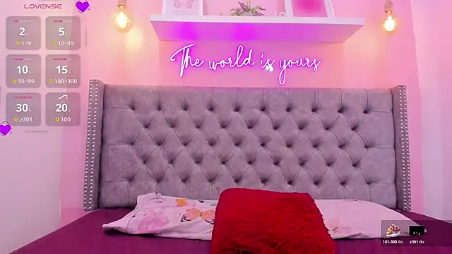 Snapshot of Sophiia_77 chatting on November 13, 2025, 10:30 pm Sophiia 77 online show from November 13, 2025, 10:30 pm