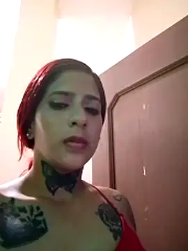 Snapshot of sol22222 chatting on October 21, 2025, 8:09 pm sol22222 online show from October 21, 2025, 8:09 pm