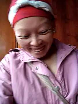 Snapshot of may-show chatting on October 19, 2025, 2:23 am may-show online show from October 19, 2025, 2:23 am