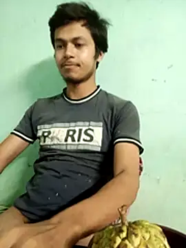 maxmishra18 online show from November 25, 2025, 11:21 am