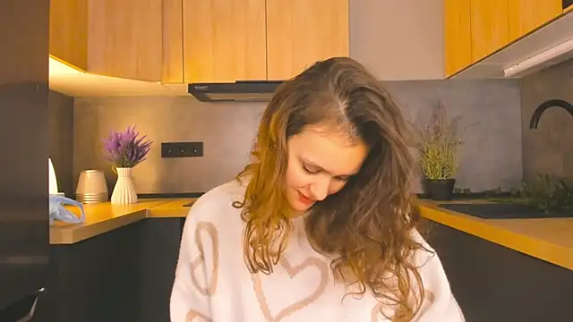 FoxFever online show from December 4, 2025, 6:34 am