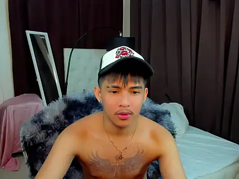 Snapshot of hardwildcock chatting on October 19, 2025, 4:40 pm hardwildcock online show from October 19, 2025, 4:40 pm