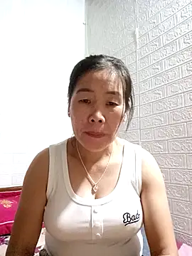 Snapshot of tabby-cat11 chatting on November 6, 2025, 3:18 am tabby-cat11 online show from November 6, 2025, 3:18 am