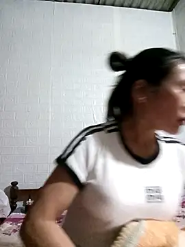 Snapshot of tabby-cat11 chatting on November 13, 2025, 5:28 am tabby-cat11 online show from November 13, 2025, 5:28 am