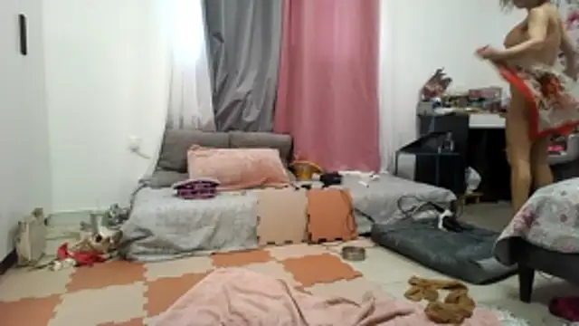 Snapshot of Your_Desires07 chatting on November 5, 2025, 9:53 am Your Desires07 online show from November 5, 2025, 9:53 am