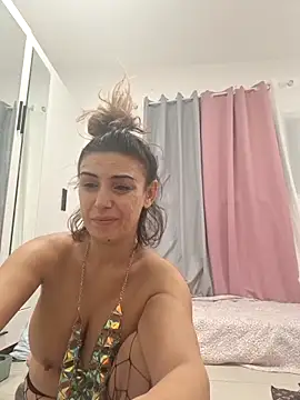 Snapshot of Your_Desires07 chatting on November 7, 2025, 3:12 pm Your Desires07 online show from November 7, 2025, 3:12 pm