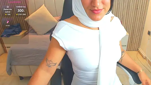 Snapshot of Aziz_daud chatting on October 17, 2025, 2:30 pm Aziz daud online show from October 17, 2025, 2:30 pm