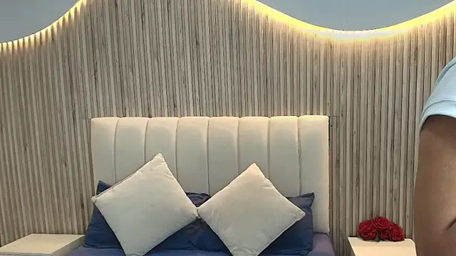 Snapshot of Aziz_daud chatting on October 28, 2025, 12:41 pm Aziz daud online show from October 28, 2025, 12:41 pm