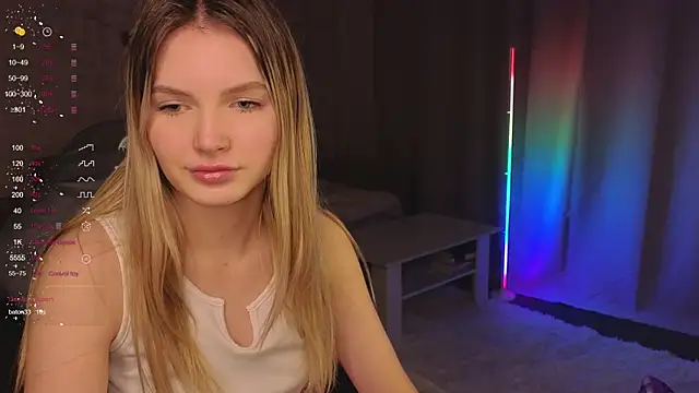 EvelynSin online show from November 29, 2025, 11:57 am