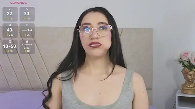 GabbieHill online show from November 5, 2025, 8:09 pm