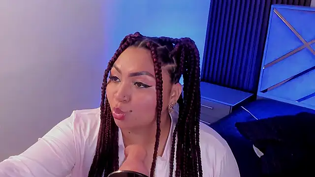 Halleyrosse online show from November 21, 2025, 4:00 am