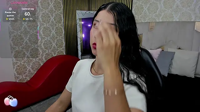 Snapshot of Adisson_Tay chatting on November 9, 2025, 8:18 pm Adisson Tay online show from November 9, 2025, 8:18 pm