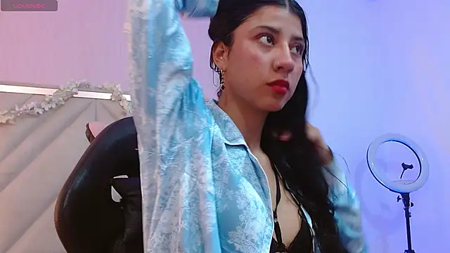 Snapshot of Adisson_Tay chatting on November 20, 2025, 4:12 am Adisson Tay online show from November 20, 2025, 4:12 am