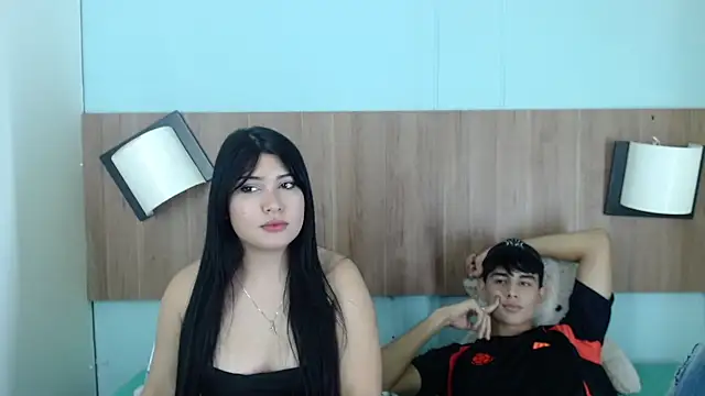 Snapshot of James_AndTati chatting on October 25, 2025, 11:29 am James AndTati online show from October 25, 2025, 11:29 am