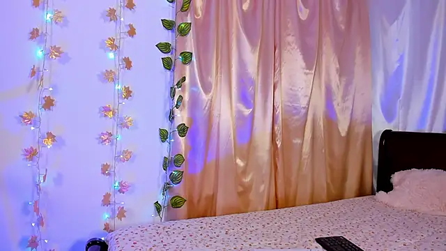 Milie yue online show from November 11, 2025, 2:06 pm