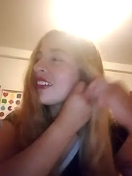 Snapshot of Lana_pohenix chatting on November 4, 2025, 2:43 am Lana pohenix online show from November 4, 2025, 2:43 am