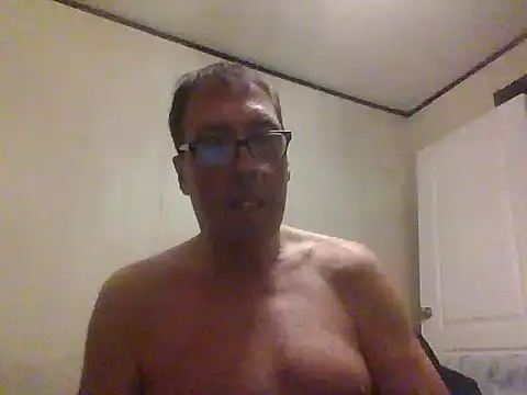 Snapshot of NKDJIM69 chatting on October 17, 2025, 4:37 am NKDJIM69 online show from October 17, 2025, 4:37 am