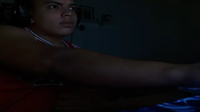 Snapshot of 7araujo23 chatting on October 17, 2025, 7:44 am 7araujo23 online show from October 17, 2025, 7:44 am
