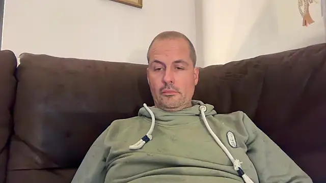 GermanMadMatt online show from October 19, 2025, 5:24 pm