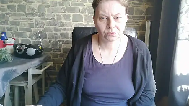 Diamond Bite online show from December 16, 2025, 10:42 am