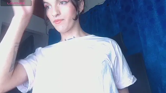 Scarlett crastrawberry online show from October 26, 2025, 6:03 pm