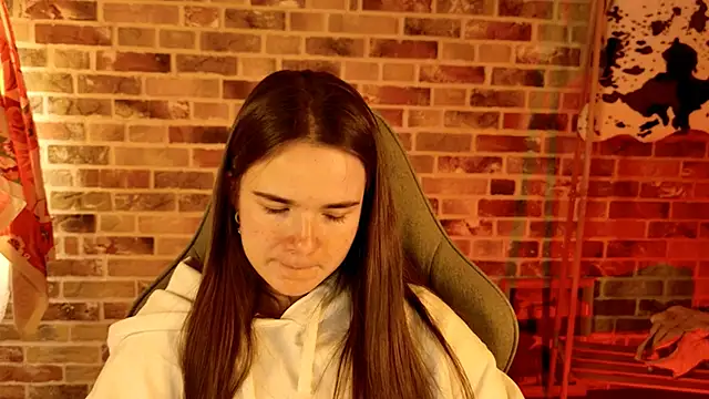 May Bloom online show from October 28, 2025, 1:14 pm