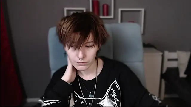 Snapshot of guitarandangell chatting on November 19, 2025, 4:56 am guitarandangell online show from November 19, 2025, 4:56 am