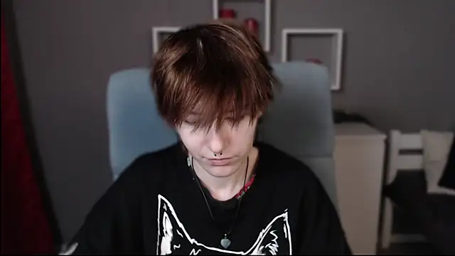 Snapshot of guitarandangell chatting on November 21, 2025, 5:06 am guitarandangell online show from November 21, 2025, 5:06 am