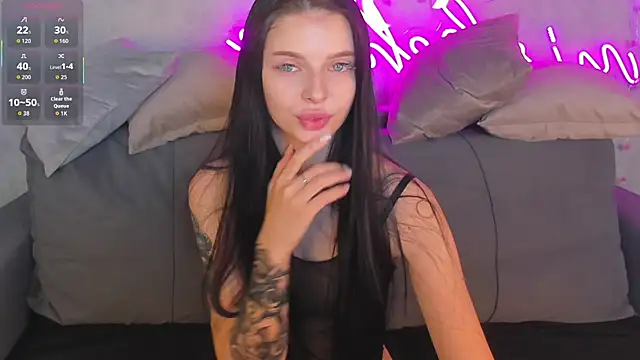 Snapshot of Eva_Mayers chatting on November 28, 2025, 12:46 am Eva Mayers online show from November 28, 2025, 12:46 am