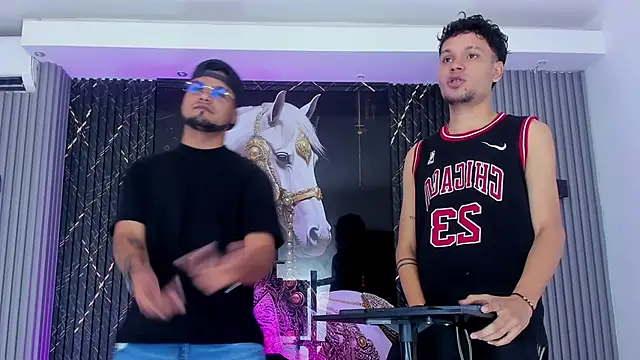 Snapshot of handsome_boys22 chatting on November 27, 2025, 2:08 pm handsome boys22 online show from November 27, 2025, 2:08 pm