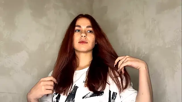 LunaAfrodita online show from October 24, 2025, 7:54 pm