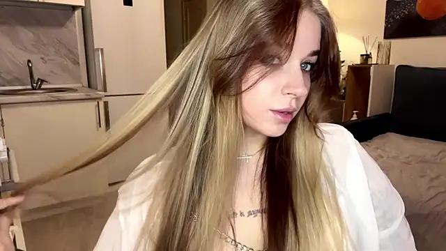 Snapshot of Babymoney_2007 chatting on November 7, 2025, 5:46 pm Babymoney 2007 online show from November 7, 2025, 5:46 pm