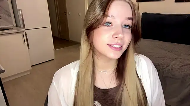 Snapshot of Babymoney_2007 chatting on November 8, 2025, 9:46 pm Babymoney 2007 online show from November 8, 2025, 9:46 pm