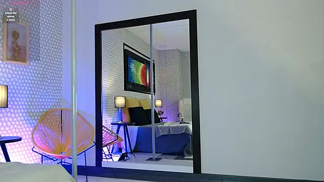 Snapshot of SashaaVixen chatting on December 3, 2025, 11:19 am SashaaVixen online show from December 3, 2025, 11:19 am