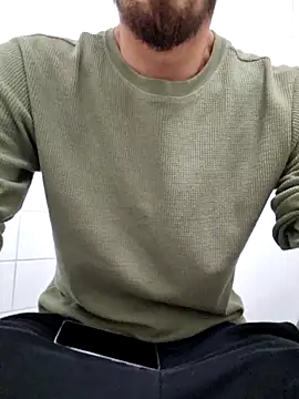 16enes16 online show from October 23, 2025, 1:43 pm