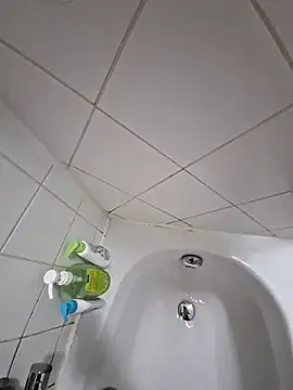 16enes16 online show from December 2, 2025, 8:26 pm