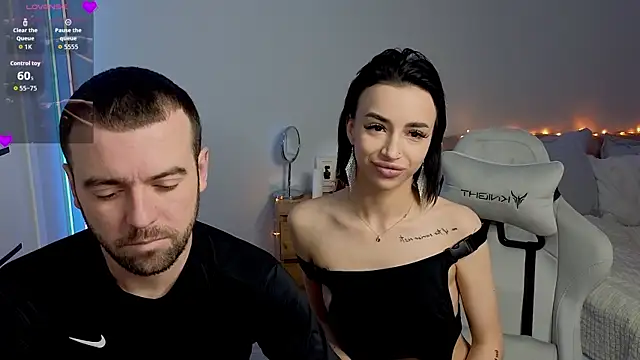 AdeleLaCr0ix online show from November 24, 2025, 10:09 pm