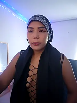 Snapshot of leila-ademuz28 chatting on October 19, 2025, 2:40 pm leila-ademuz28 online show from October 19, 2025, 2:40 pm