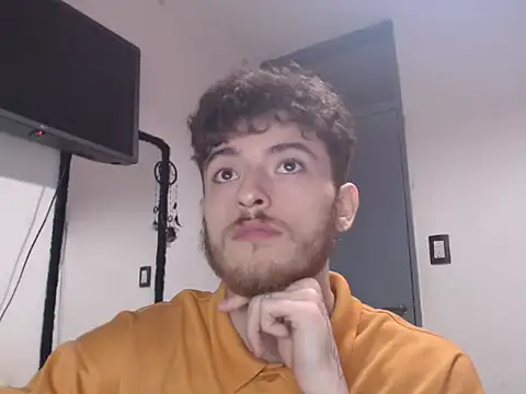 Snapshot of cokkboyy chatting on October 17, 2025, 10:45 pm cokkboyy online show from October 17, 2025, 10:45 pm