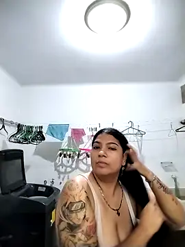 Snapshot of Ninelcita chatting on October 23, 2025, 1:10 pm Ninelcita online show from October 23, 2025, 1:10 pm