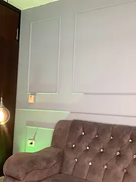 Orianabluee  online show from November 2, 2025, 7:38 pm