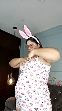 Orianabluee  online show from November 29, 2025, 3:31 am